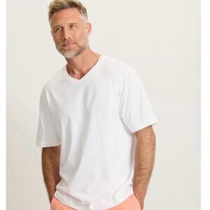 TOMMY BAHAMA White Bali Skyline V-Neck Tee